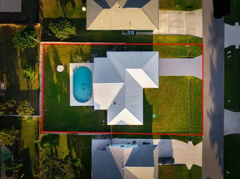 431 SE Volkerts Terrace Port St Lucie FL 34983