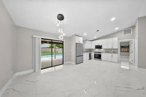 431 SE Volkerts Terrace Port St Lucie FL 34983