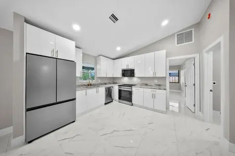 431 SE Volkerts Terrace Port St Lucie FL 34983