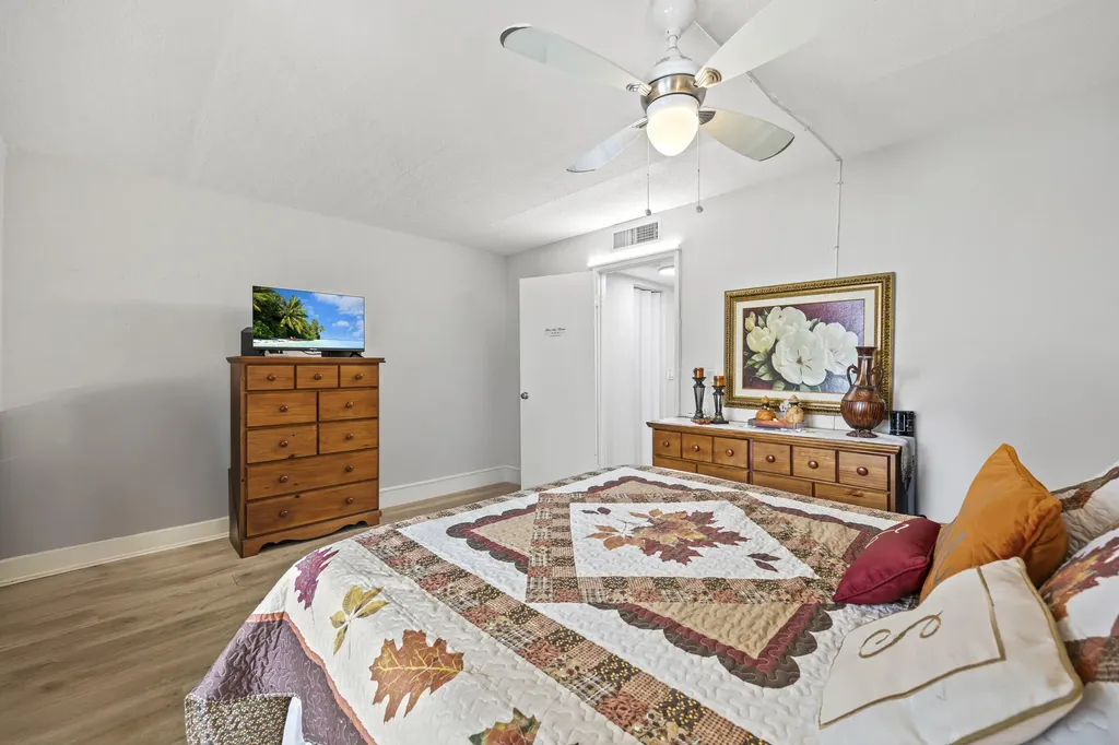 200 Village Green Circle E Palm Springs FL 33461
