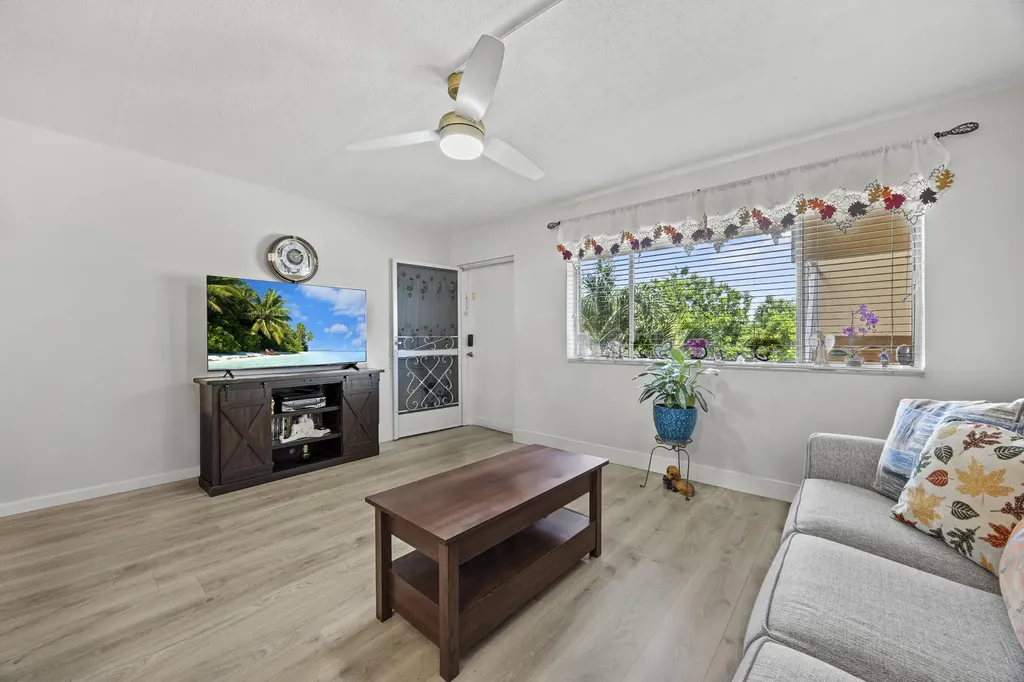 200 Village Green Circle E Palm Springs FL 33461
