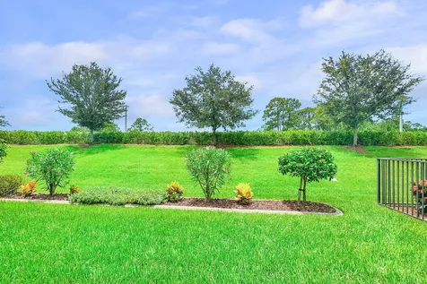 12759 SW Lake Fern Circle Port St Lucie FL 34987