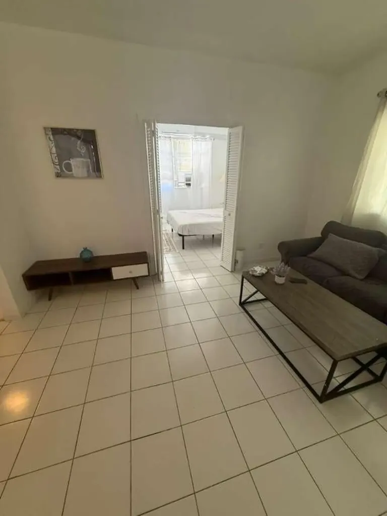 105 NE 16th Terrace Fort Lauderdale FL 33301