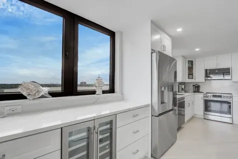 5380 N Ocean Drive Singer Island FL 33404