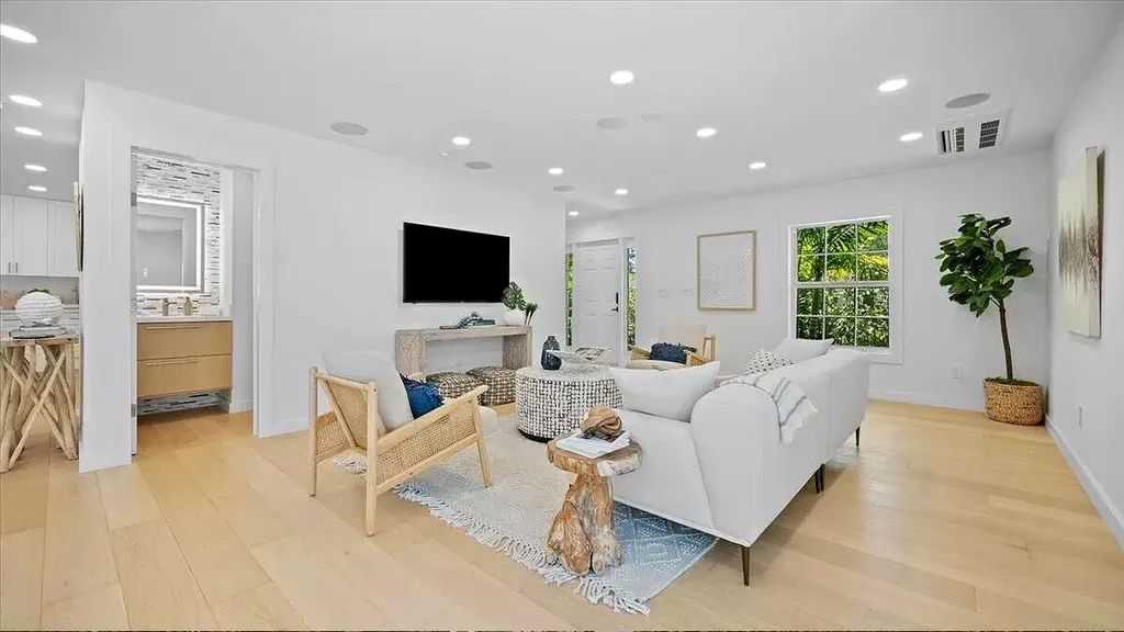291 Austin Lane West Palm Beach FL 33401