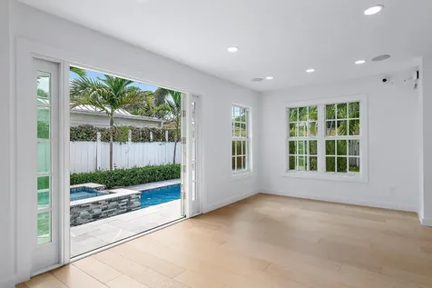 291 Austin Lane West Palm Beach FL 33401