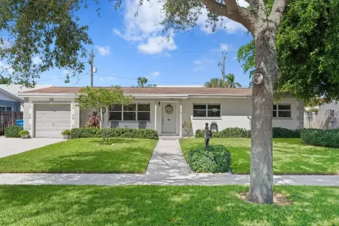 1409 W Ocean Avenue Lantana FL 33462