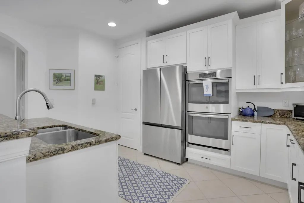 5660 NE Trieste Way Boca Raton FL 33487