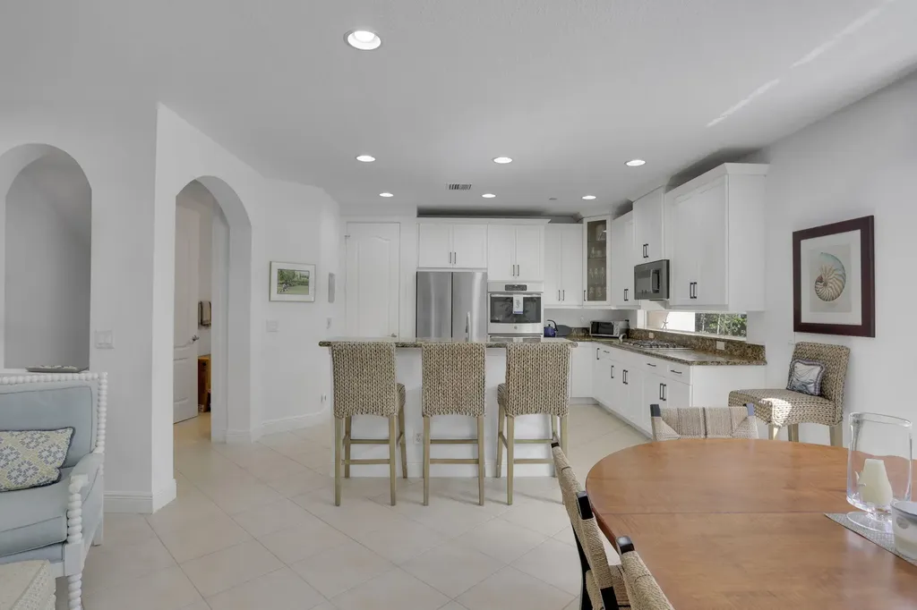5660 NE Trieste Way Boca Raton FL 33487
