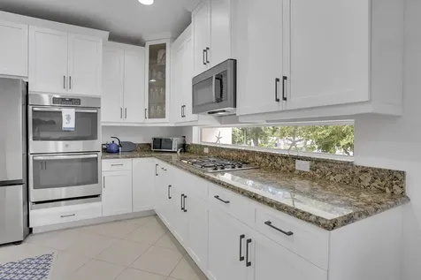 5660 NE Trieste Way Boca Raton FL 33487