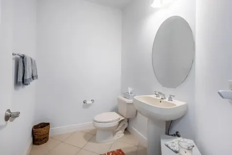 5660 NE Trieste Way Boca Raton FL 33487