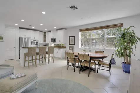 5660 NE Trieste Way Boca Raton FL 33487