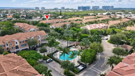 5660 NE Trieste Way Boca Raton FL 33487