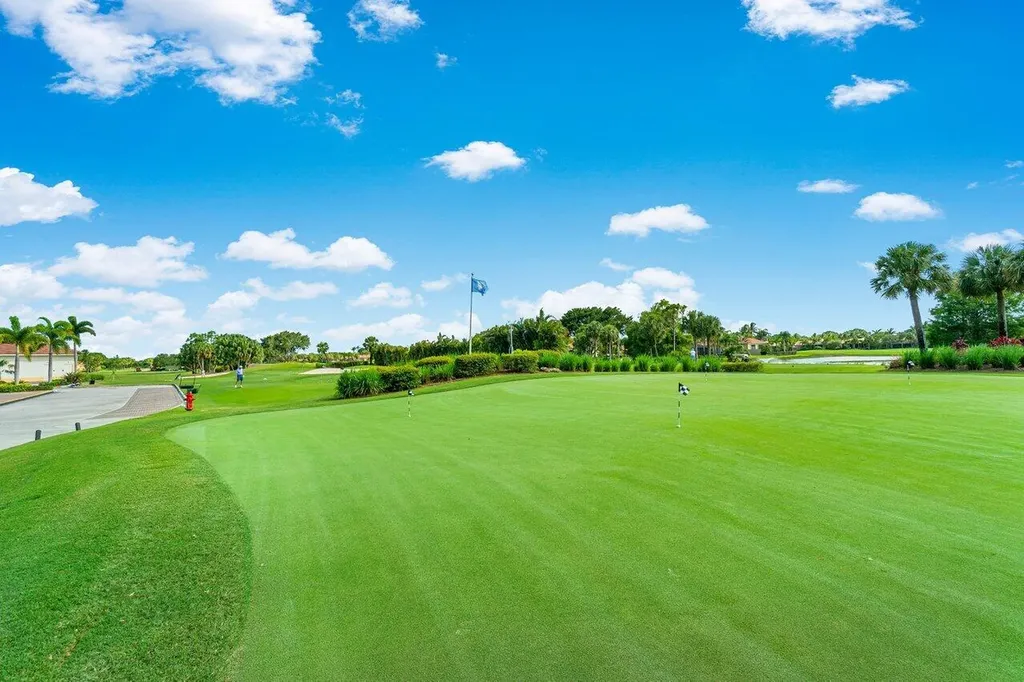 8161 Quail Meadow Way West Palm Beach FL 33412