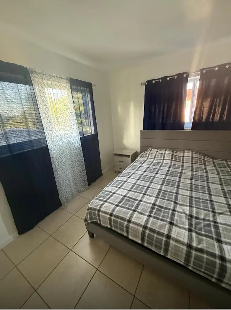 811 SE 16th Street Fort Lauderdale FL 33316