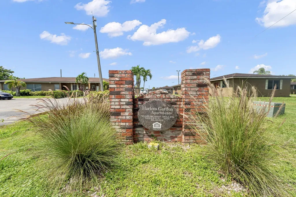 700 Harlem Tenants Circle Clewiston FL 33440