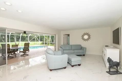 2811 SE Fairway W Stuart FL 34997