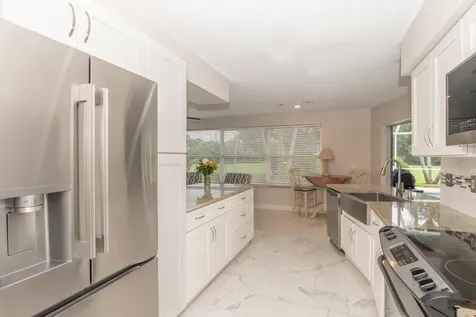 2811 SE Fairway W Stuart FL 34997