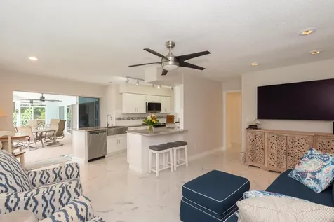 2811 SE Fairway W Stuart FL 34997