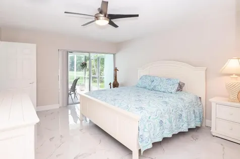 2811 SE Fairway W Stuart FL 34997