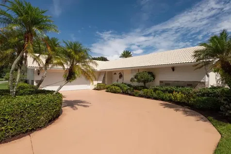 2811 SE Fairway W Stuart FL 34997