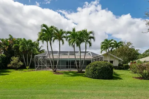 2811 SE Fairway W Stuart FL 34997