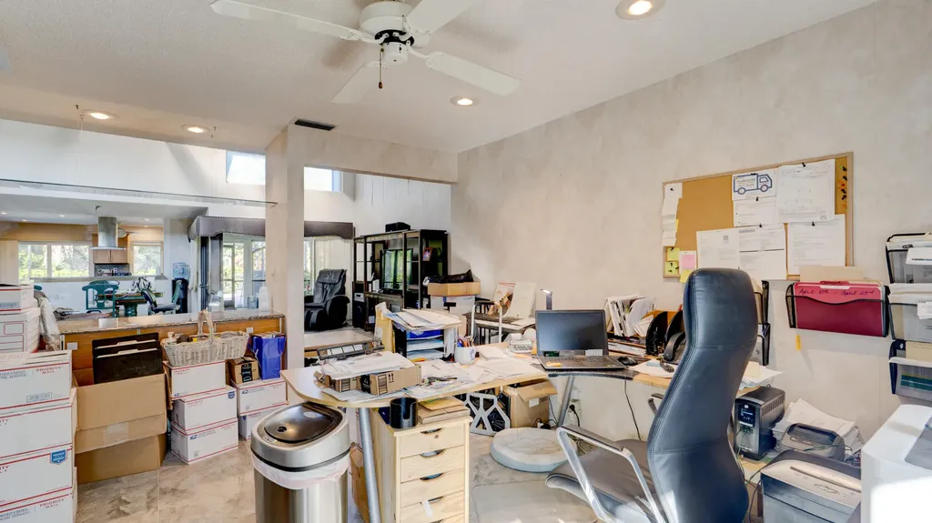 634 W Lakewoode Circle Delray Beach FL 33445