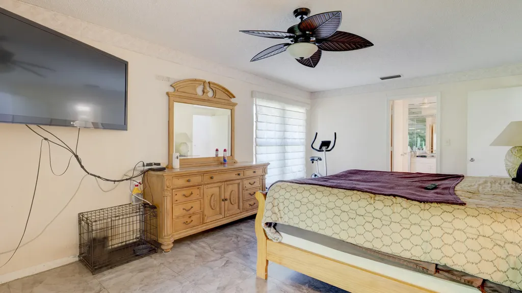 634 W Lakewoode Circle Delray Beach FL 33445