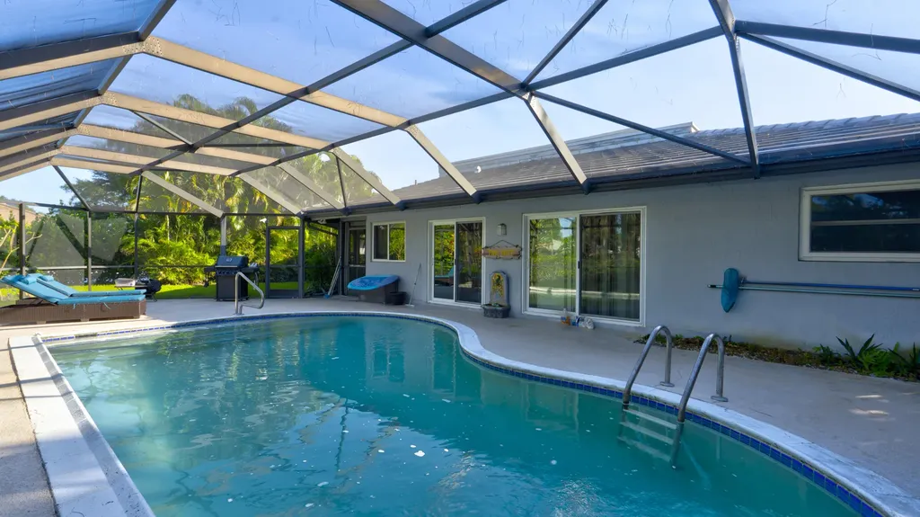 634 W Lakewoode Circle Delray Beach FL 33445