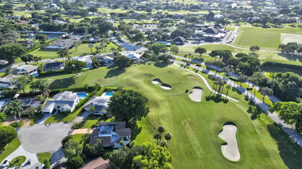 634 W Lakewoode Circle Delray Beach FL 33445