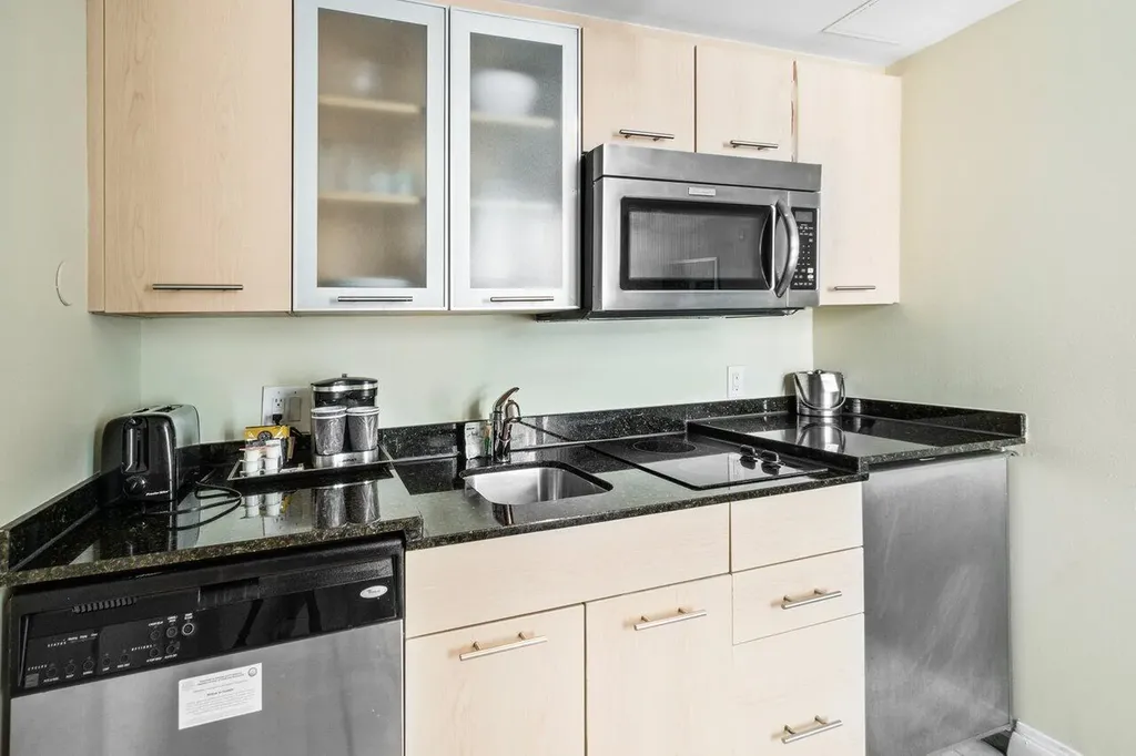 2670 E Sunrise Boulevard Fort Lauderdale FL 33304