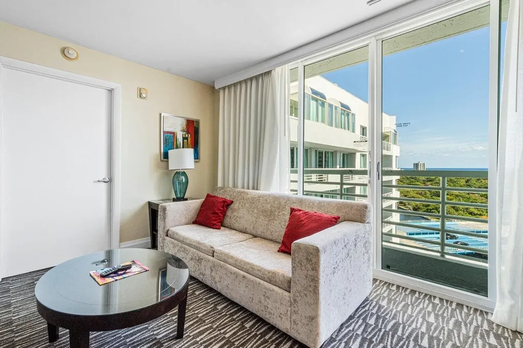 2670 E Sunrise Boulevard Fort Lauderdale FL 33304