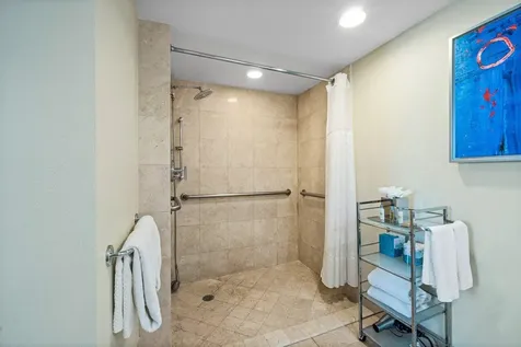 2670 E Sunrise Boulevard Fort Lauderdale FL 33304
