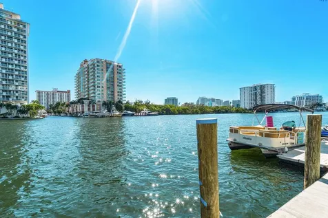 2670 E Sunrise Boulevard Fort Lauderdale FL 33304
