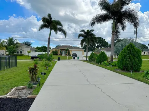 200 SW Ridgecrest Drive Port St Lucie FL 34953