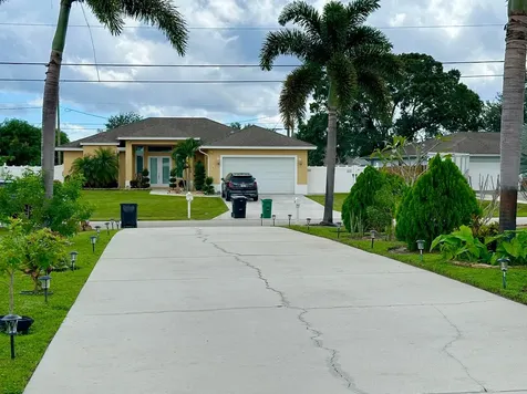 200 SW Ridgecrest Drive Port St Lucie FL 34953