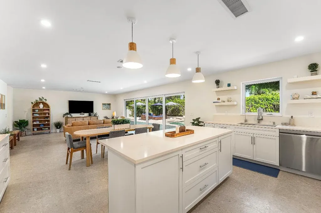 1070 Marble Way Boca Raton FL 33432