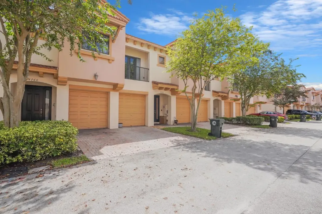 4760 Preserve Street Coconut Creek FL 33073