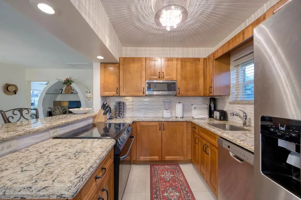 1225 Hillsboro Mile Hillsboro Beach FL 33062