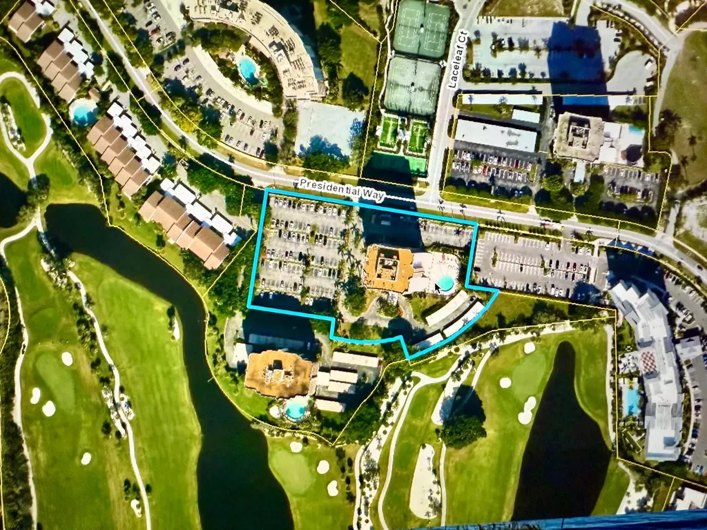2425 Presidential Way West Palm Beach FL 33401