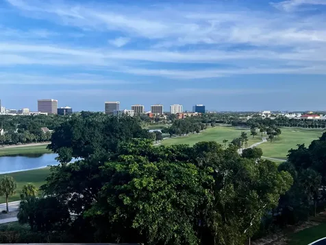 2425 Presidential Way West Palm Beach FL 33401