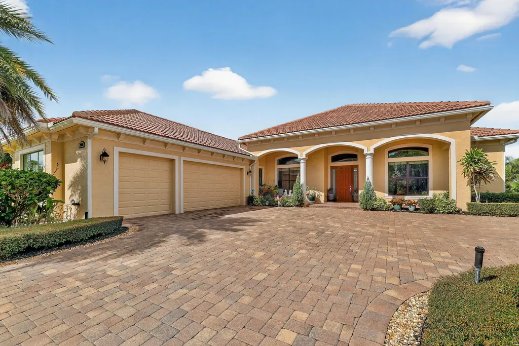 2960 SW English Garden Drive Palm City FL 34990