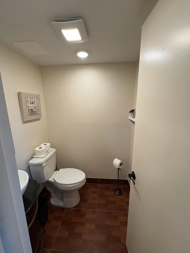 23 Flanders A Delray Beach FL 33484