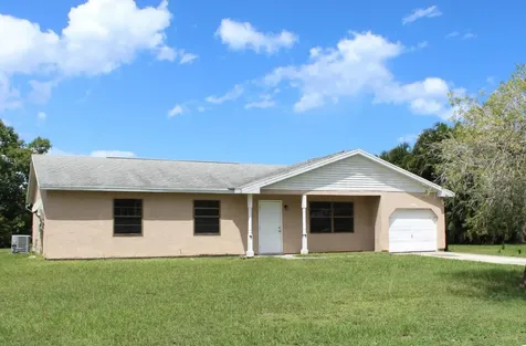 2058 SE West Dunbrooke Circle Port St Lucie FL 34952