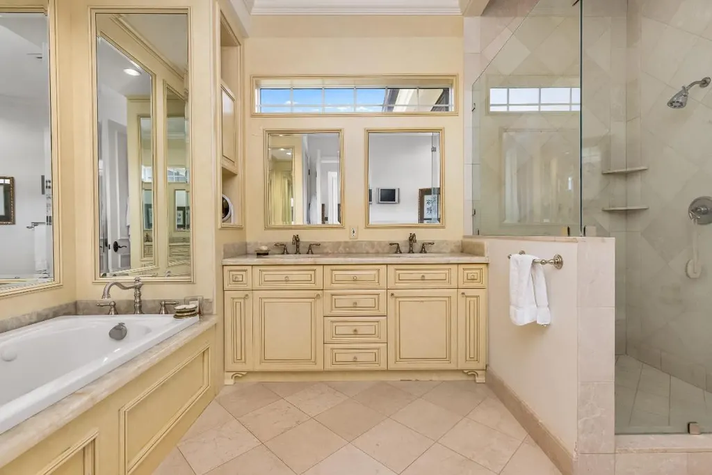 307 Everglade Avenue Palm Beach FL 33480
