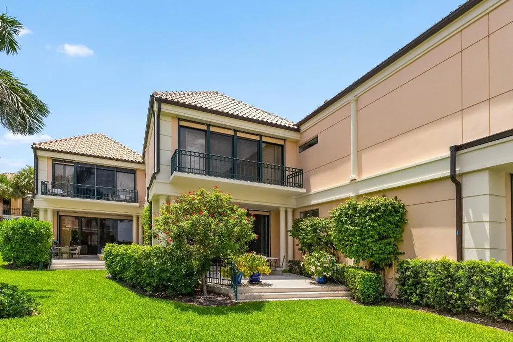 307 Everglade Avenue Palm Beach FL 33480