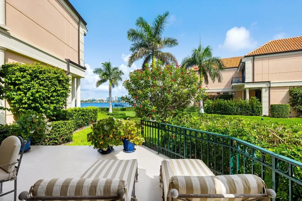 307 Everglade Avenue Palm Beach FL 33480