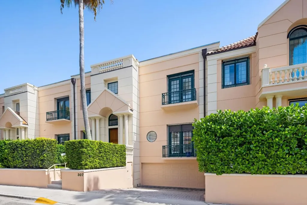 307 Everglade Avenue Palm Beach FL 33480
