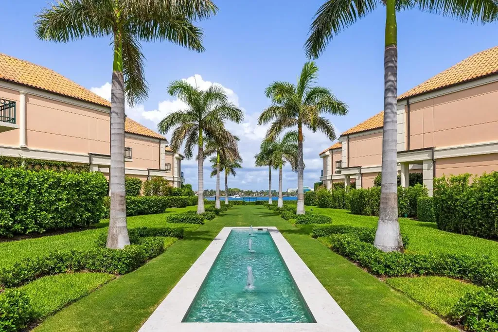 307 Everglade Avenue Palm Beach FL 33480