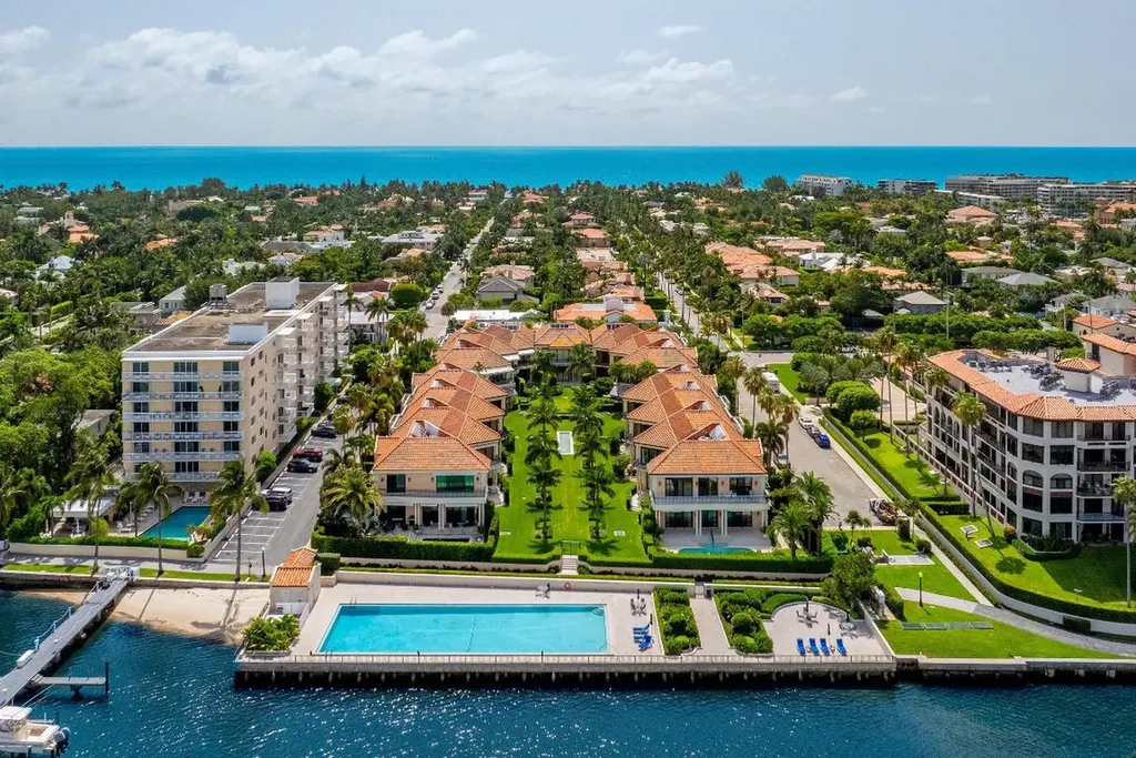 307 Everglade Avenue Palm Beach FL 33480